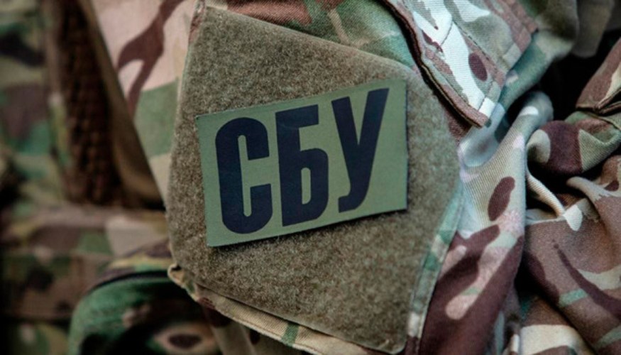 Вилучені саморобні вибухові пристрої у вигляді кухонних каструль, надані СБУ