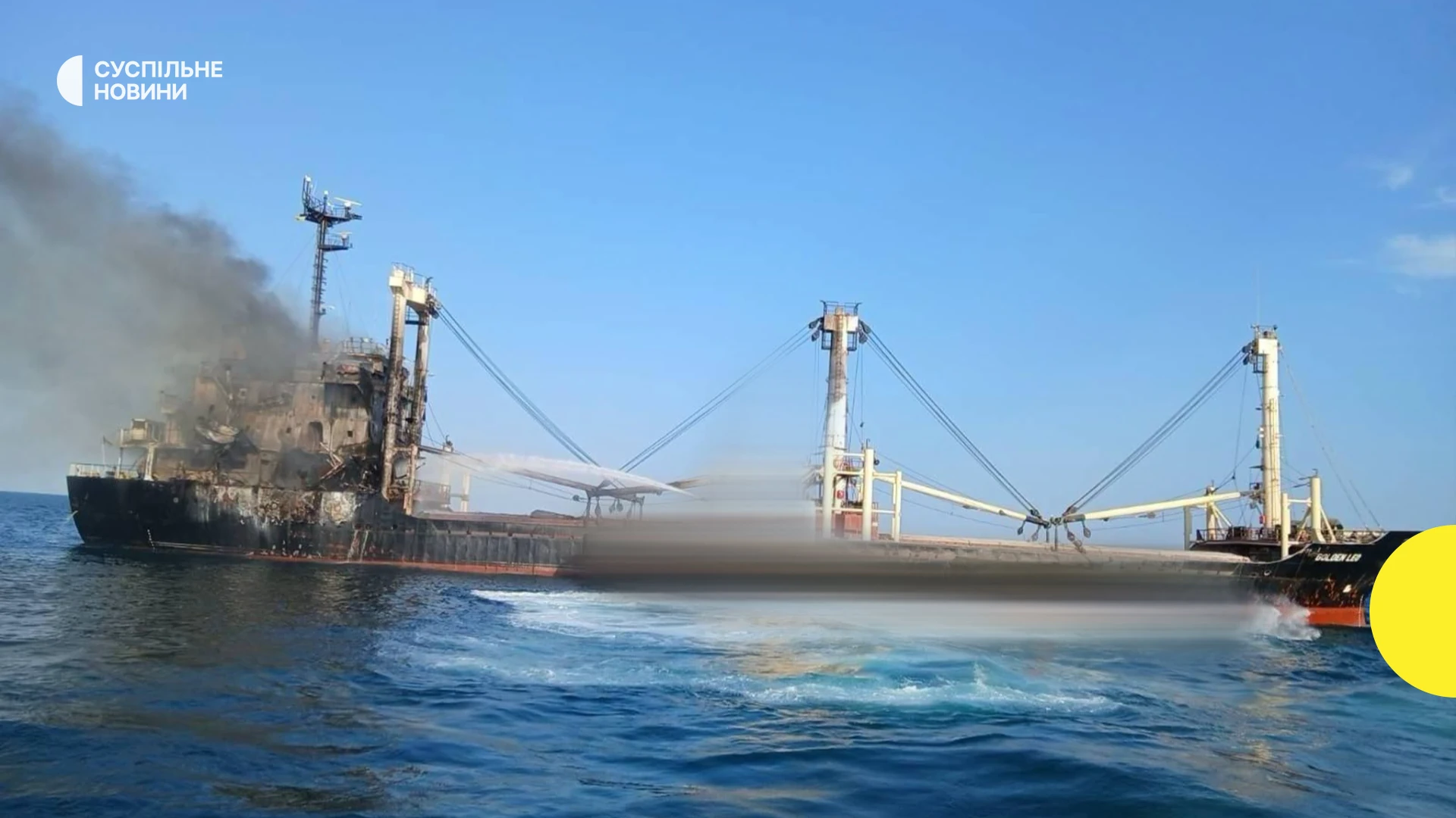 Український морський порт без суден на тлі російських атак